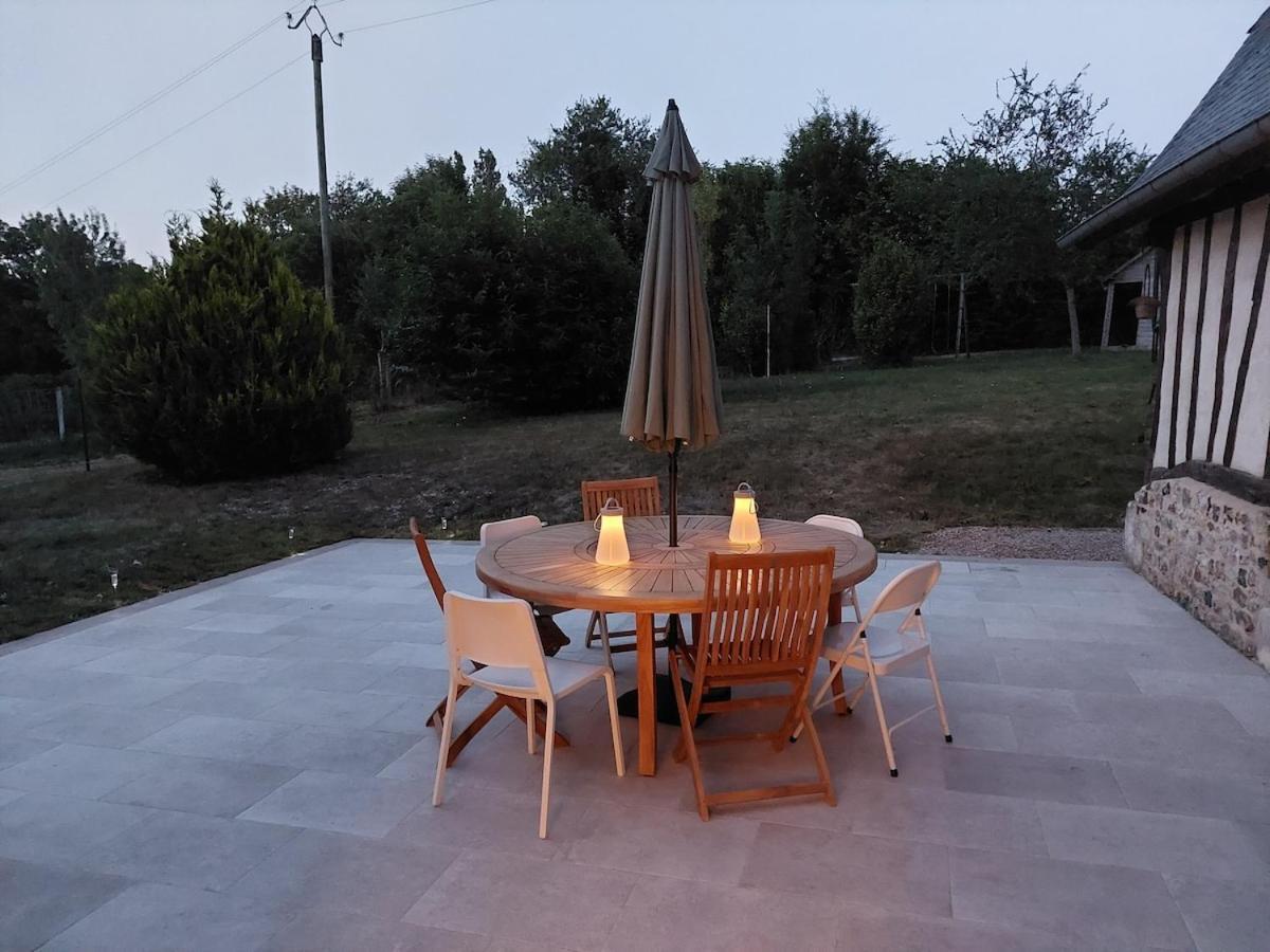 Maison Renovee - Jacuzzi Et Cheminee Saint-Samson-de-la-Roque Exterior photo